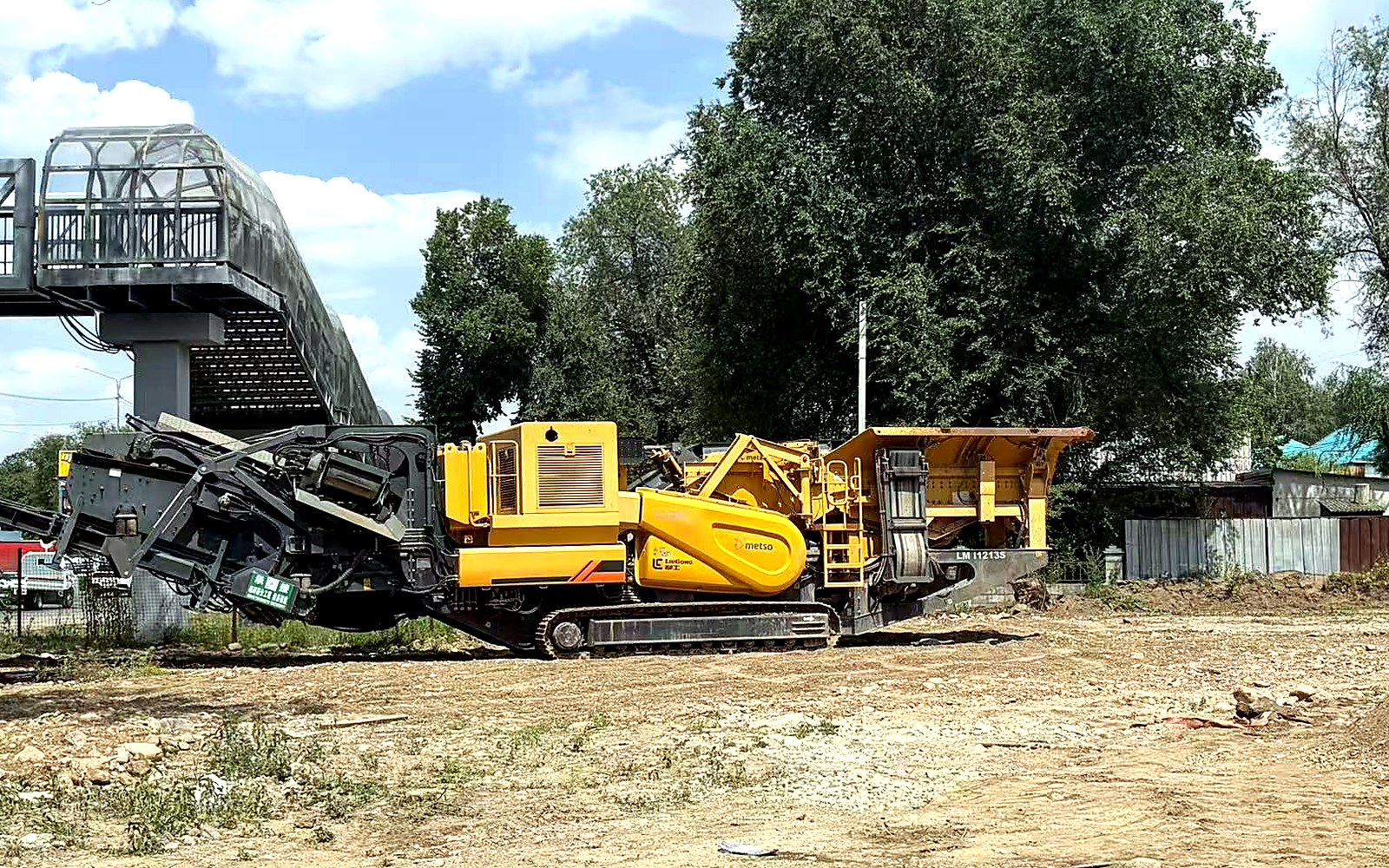 Metso Lokotrack LT1213S impact crusher for sale