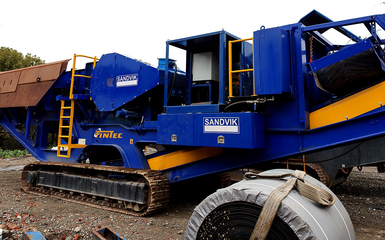 Sandvik Fintec tracked jaw crusher for sale